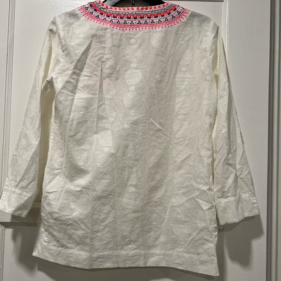 Lilly Pulitzer xs white top like new neon - Picture 3 of 3